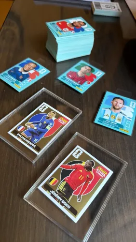 Figurinhas Copa 2026 (mande lista no chat que faço orçamento)