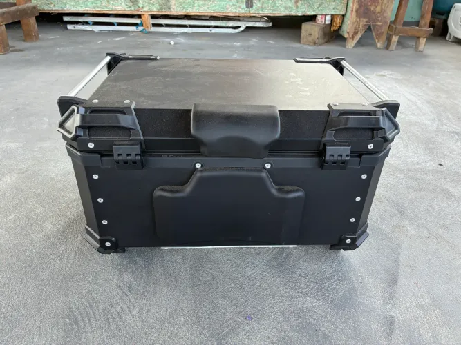 Baú para Moto 65L em Alumínio - Novíssimo