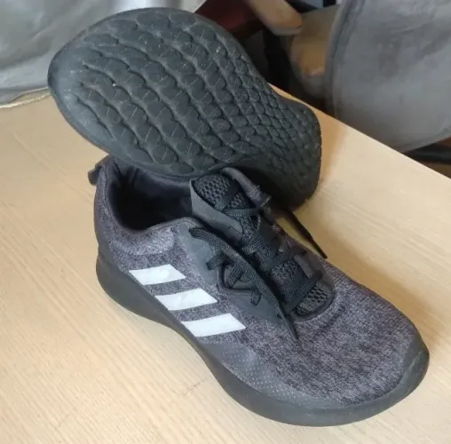 Tenis Adidas Bounce 37/38 Oringinal ( aproximado 25,5 cm interno)