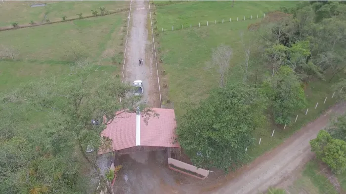 Vende-se Chácaras na Colônia Quintilha em Paranaguà