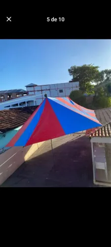 Lonas de circo e jogo de mesas