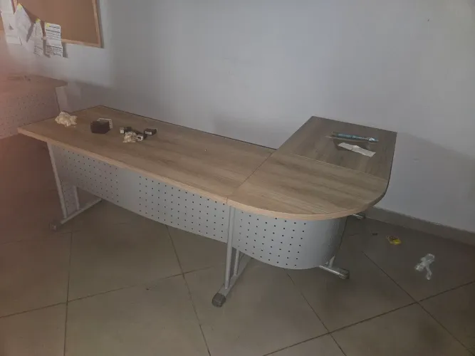 Mesa escritório 1,20 X 1,00 metro