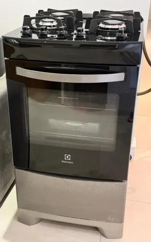 Fogão Electrolux 4 bocas modelo 52SLV