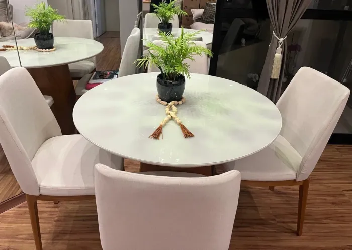 Mesa de jantar 4 lugares