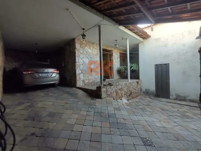 Casa residencial com 3 quartos e área privativa no São Gabriel