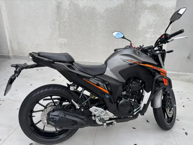 Fazer 250 2025 seminova