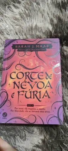 Livro corte de névoa e fúria