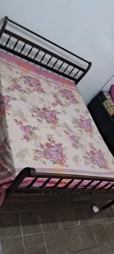 CAMA DE CASAL DE MADEIRA