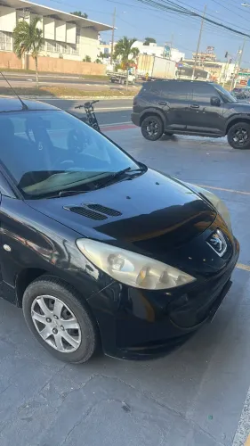 Peugeot 207 XR 1.4 Flex 8V 5P 2010