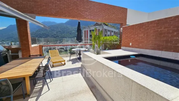Imóvel para venda possui 185 metros quadrados com 3 quartos em Lagoa - Rio de Janeiro - RJ