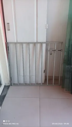 Vendo portãozinho de Metalon