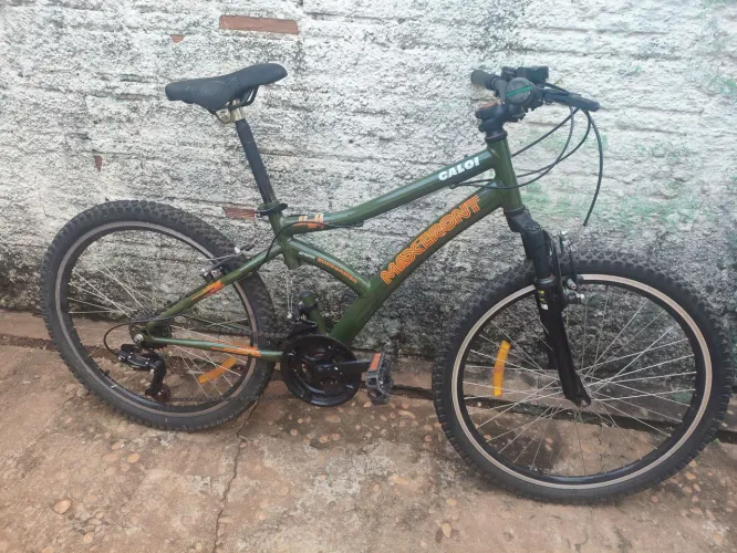Bicicleta Caloi, modelo Max Front, aro 24.