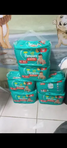 Fralda pampers pants G 72 un é M 84 un
