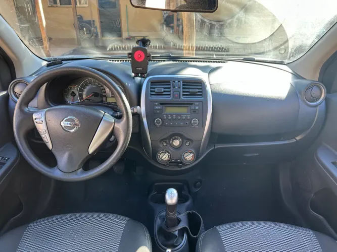 Nissan March SV 1.0 12V Flex 5P 2017