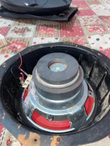 Alto falantes em ótimo estado 