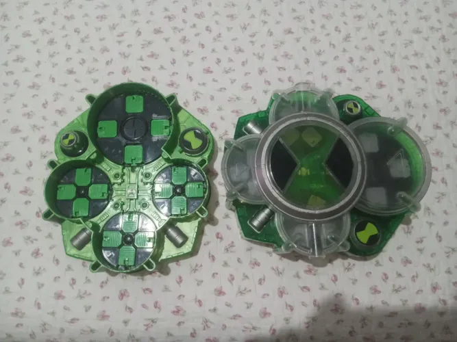 Super Lote 3 Peças Ben 10 Laboratório e Câmara de Criação Bandai - No Estado, Leia anuncio
