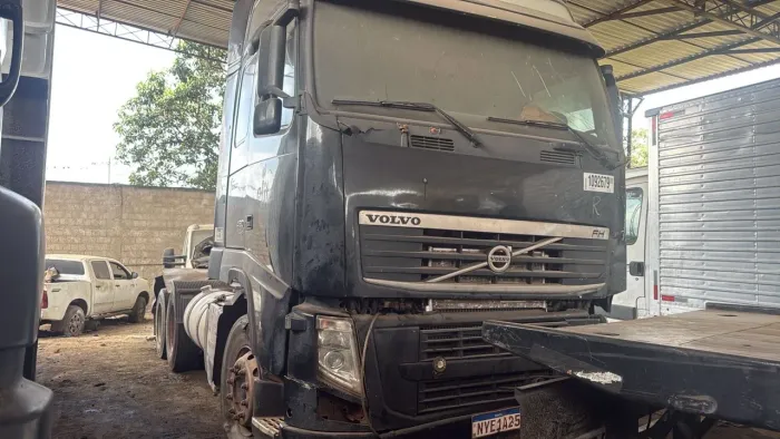 Volvo 460 trucado 2012