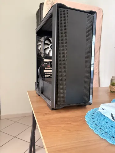 PC Gamer RX 6600 + R5 5500