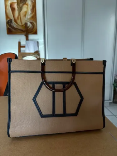 Bolsa Arezzo