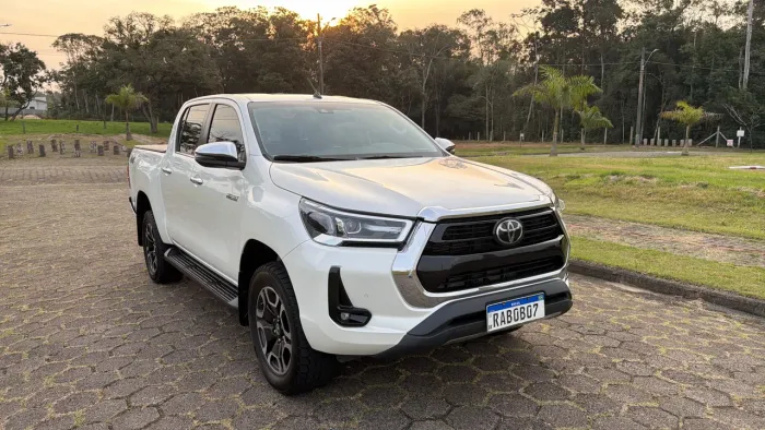 Toyota Hilux CD SRX 4X4 2.8 TDI 16V Diesel Aut. 2021