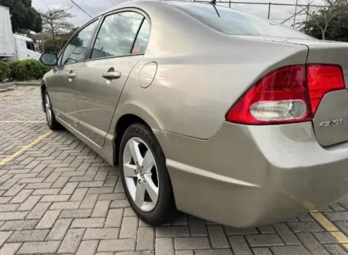 Civic 2010