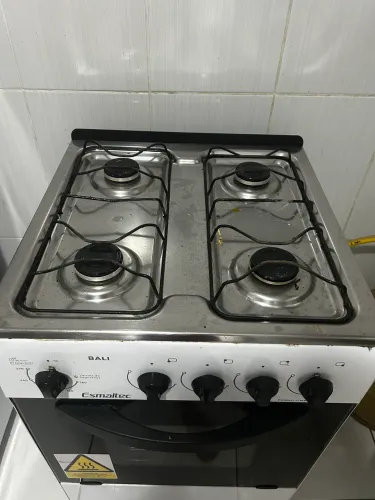 Fogão esmaltec 8 meses de uso