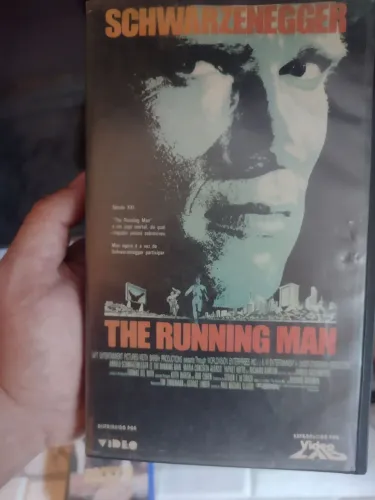 Vhs o Sobrevivente Schwarzenegger