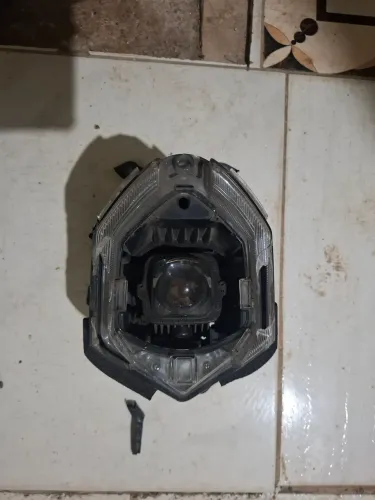 Vendo farol da crosser 150 2024 