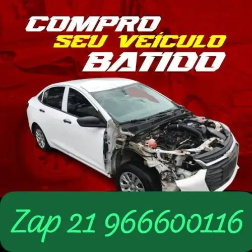 Carro batido atrasado pago avista.