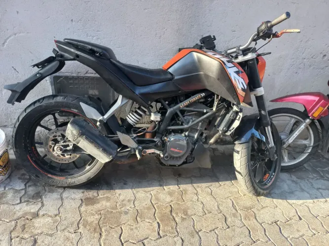 Motoktm200esportiva2017
