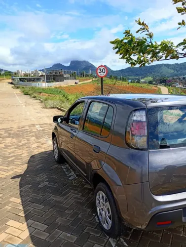 Fiat Uno Attractive 1.0 EVO Fire Flex 8V 5P 2021
