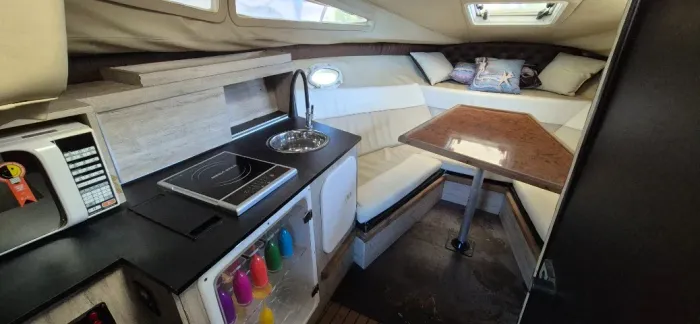 Bayliner Cierra 2355 Motor Novo, 2 Cabines,Guincho Elétrico,Troco por imóveis e automóveis