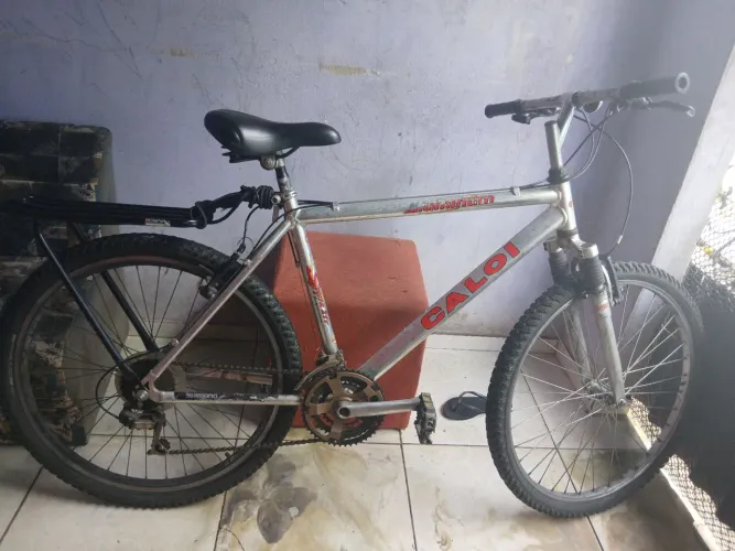 Bicicleta caloi aro 26 alumínio