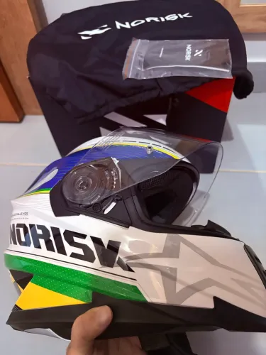 Capacete norisk Brasil