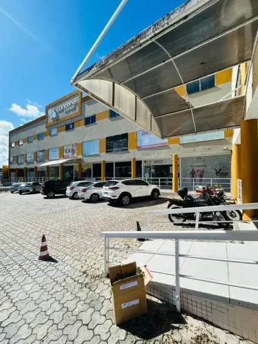 Ponto Comercial/loja para Alugar, com 92 m² em Pitangueiras - Lauro de Freitas - BA