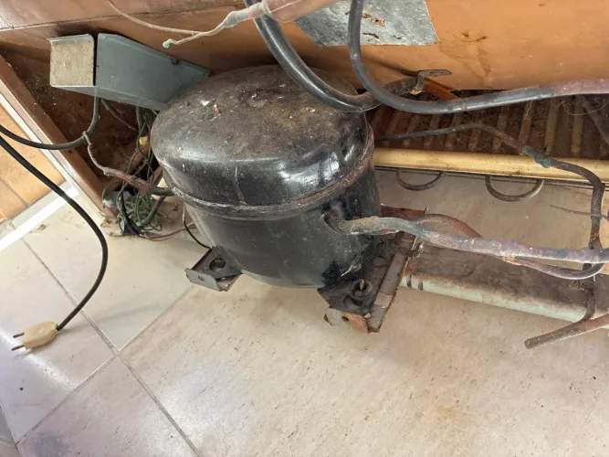 Motor de geladeira 