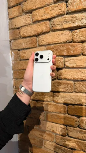 iPhone 17 pro - 256 gb
