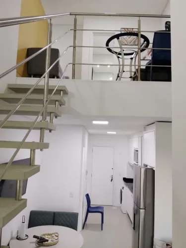 Alugo cobertura com suite condomínio fechado com academia salão de festas