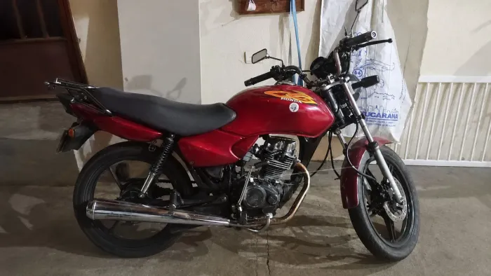 Vendo cg Titan 2000