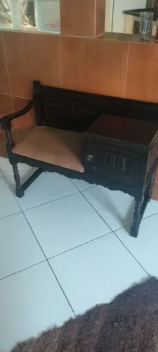 Mesa de telefone antiga