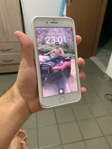 IPHONE 8 plus 