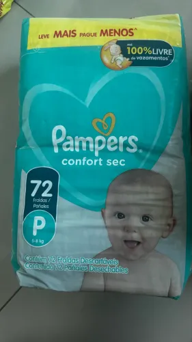 Fralda Pampers Comfot Sec Tamanho P 72 unidades novo. Aceito troca por M ou G.