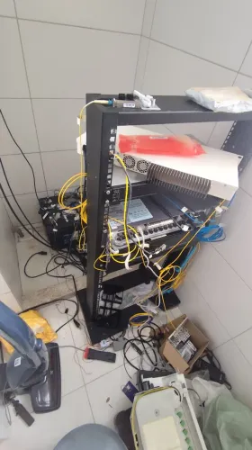 Lote Telecom Completo - Rack 19" + Cisco + XPPS USCC/UR10A + 4 Baterias Moura
