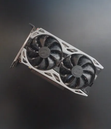 Placa de Vídeo EVGA GTX 1650 KO ULTRA 4GB GDDR6