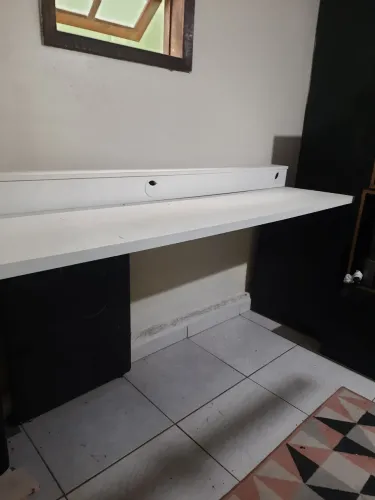 Mesa de escritorio em MDF