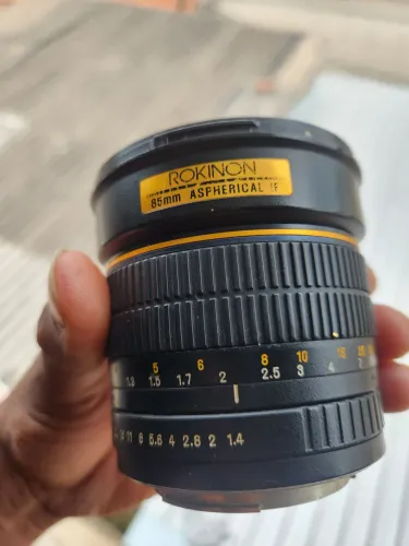 Lente Manual Rokinon 85mm 1.4 para Canon Ef