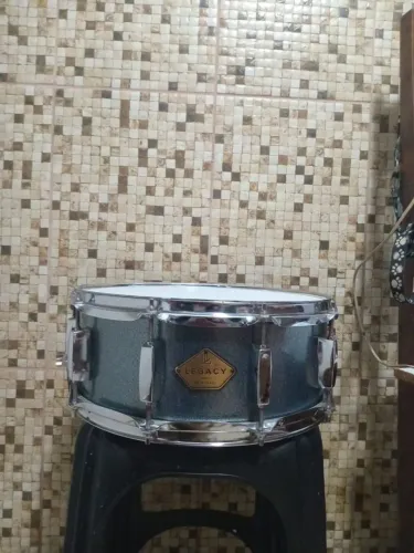Caixa de bateria legacy michael aro 14