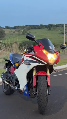 HONDA CBR 600