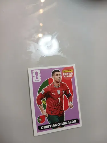 Vendo figurinha legend, Cristiano Ronaldo regular 2026 conservada 