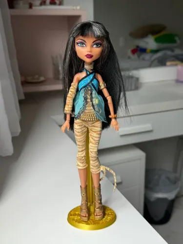 RESERVADA ! monster high cleo de nile básica | LEIA A DESCRIÇÃO